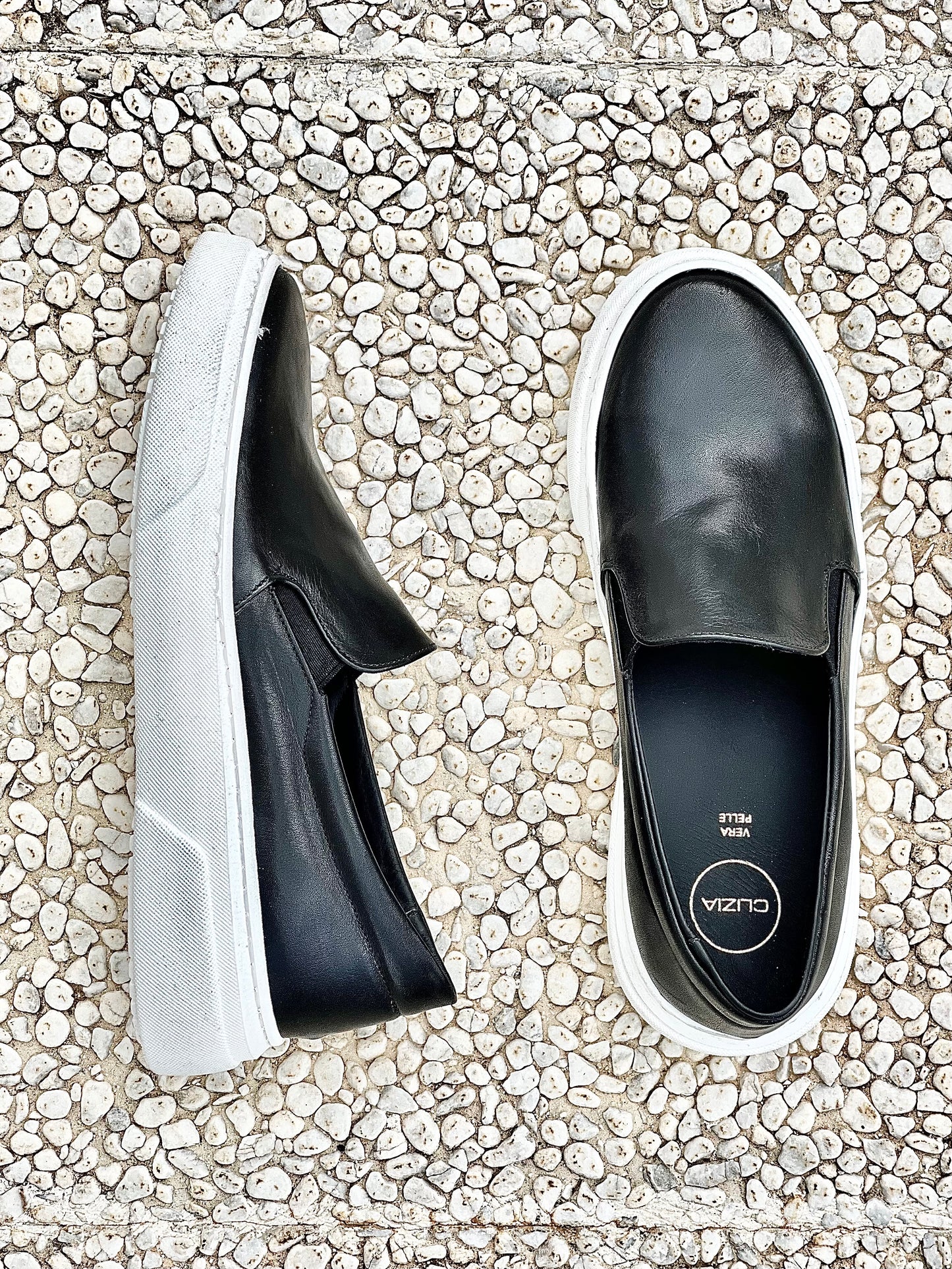 SMART BLACK