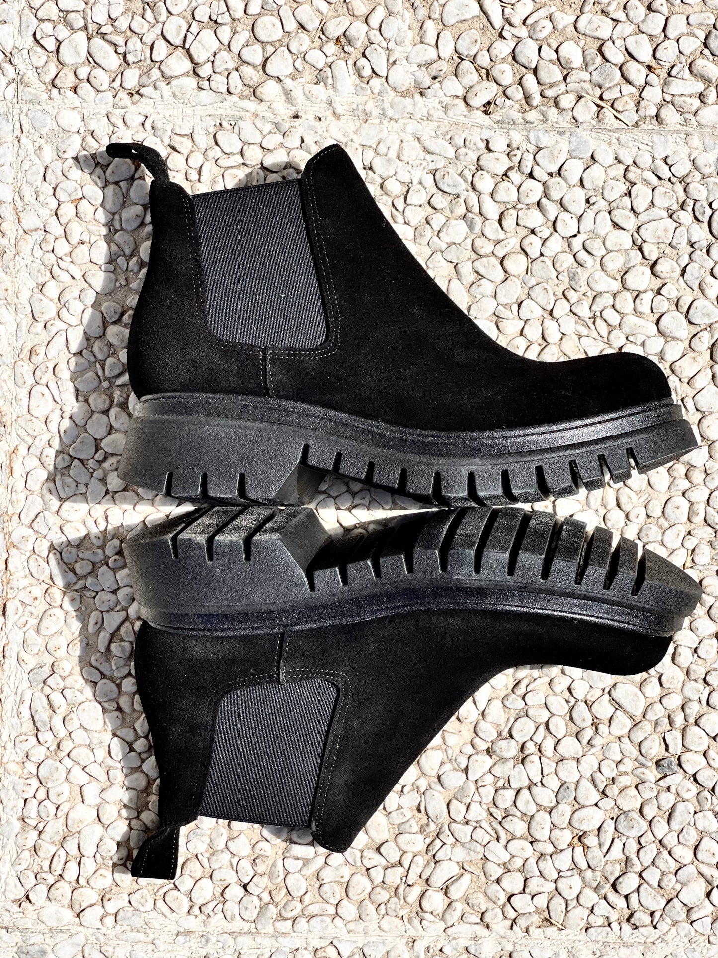 RAIDE SUEDE BLACK