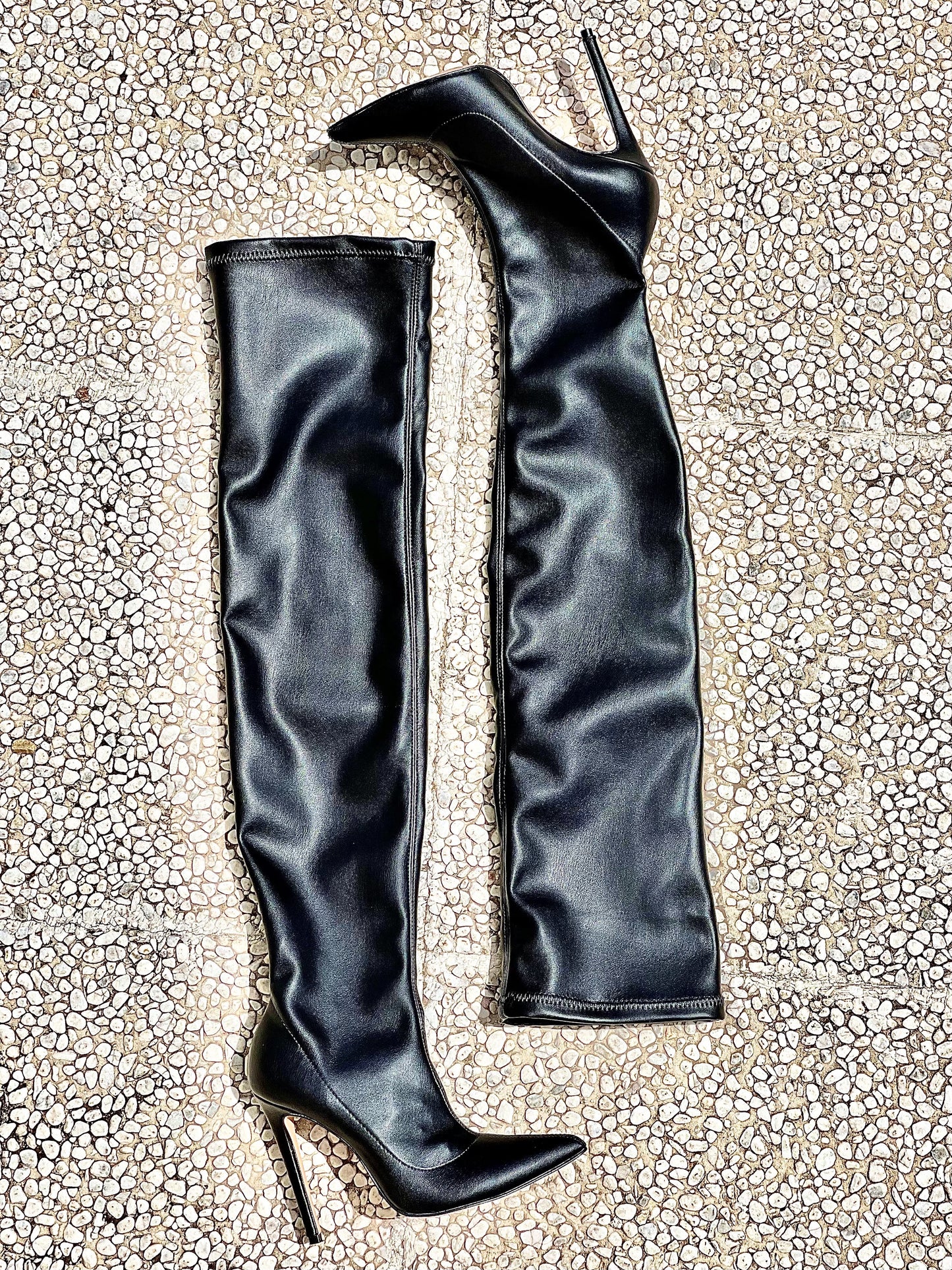 OSLO BLACK