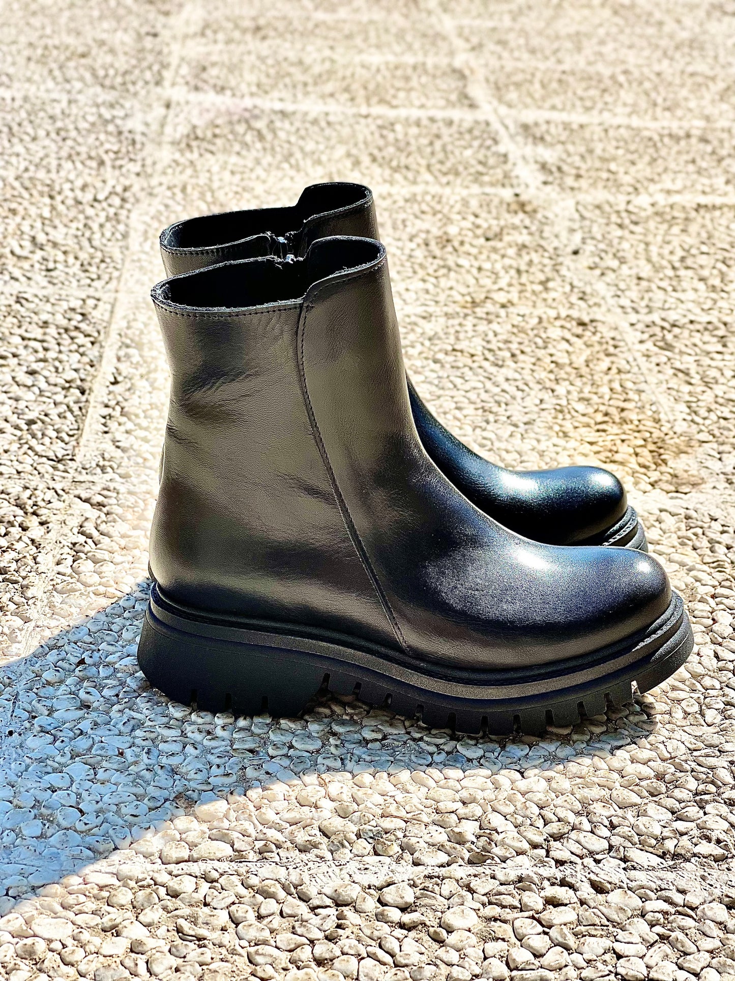 JIL BLACK