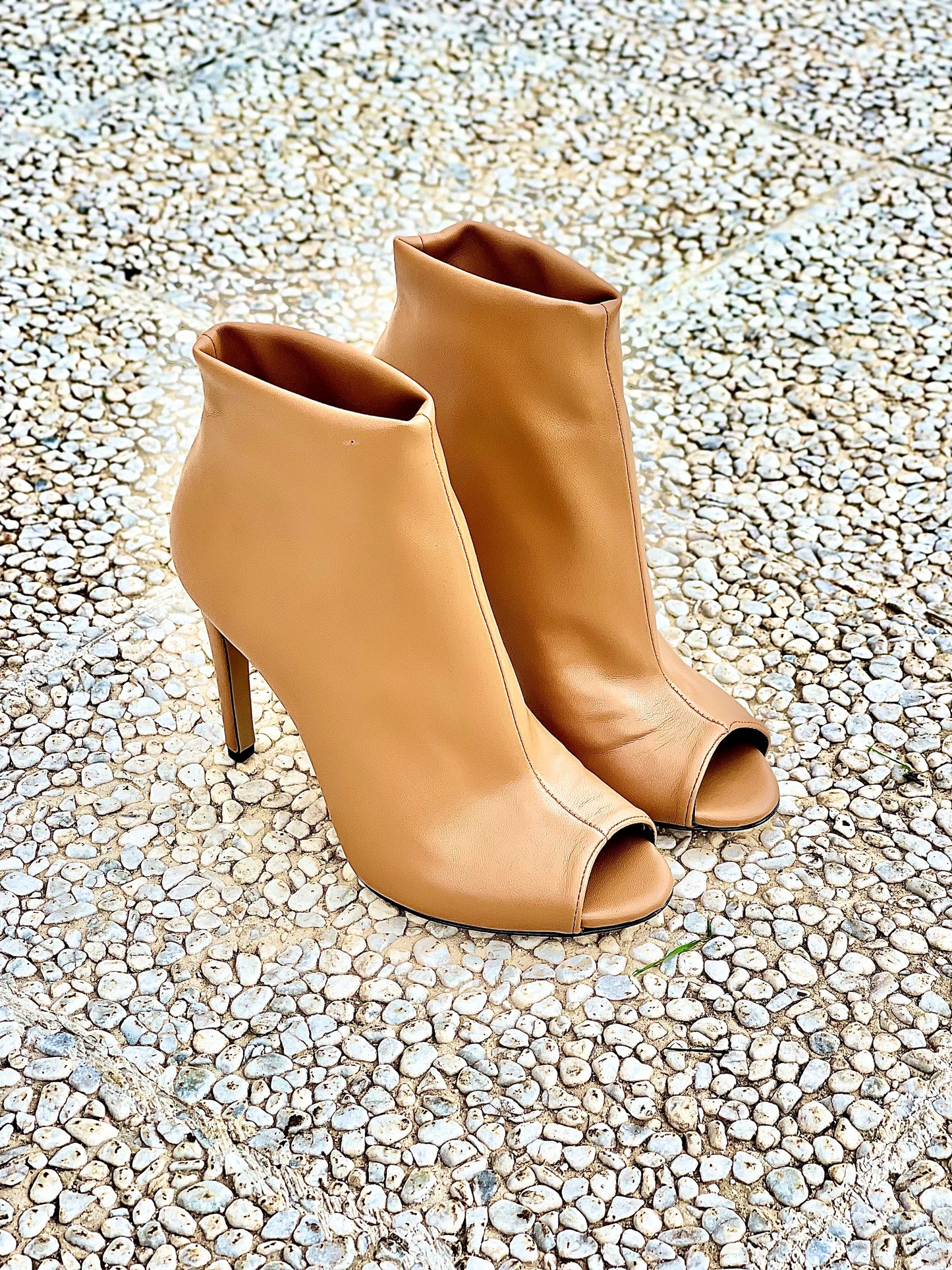 MALLOW LEATHER