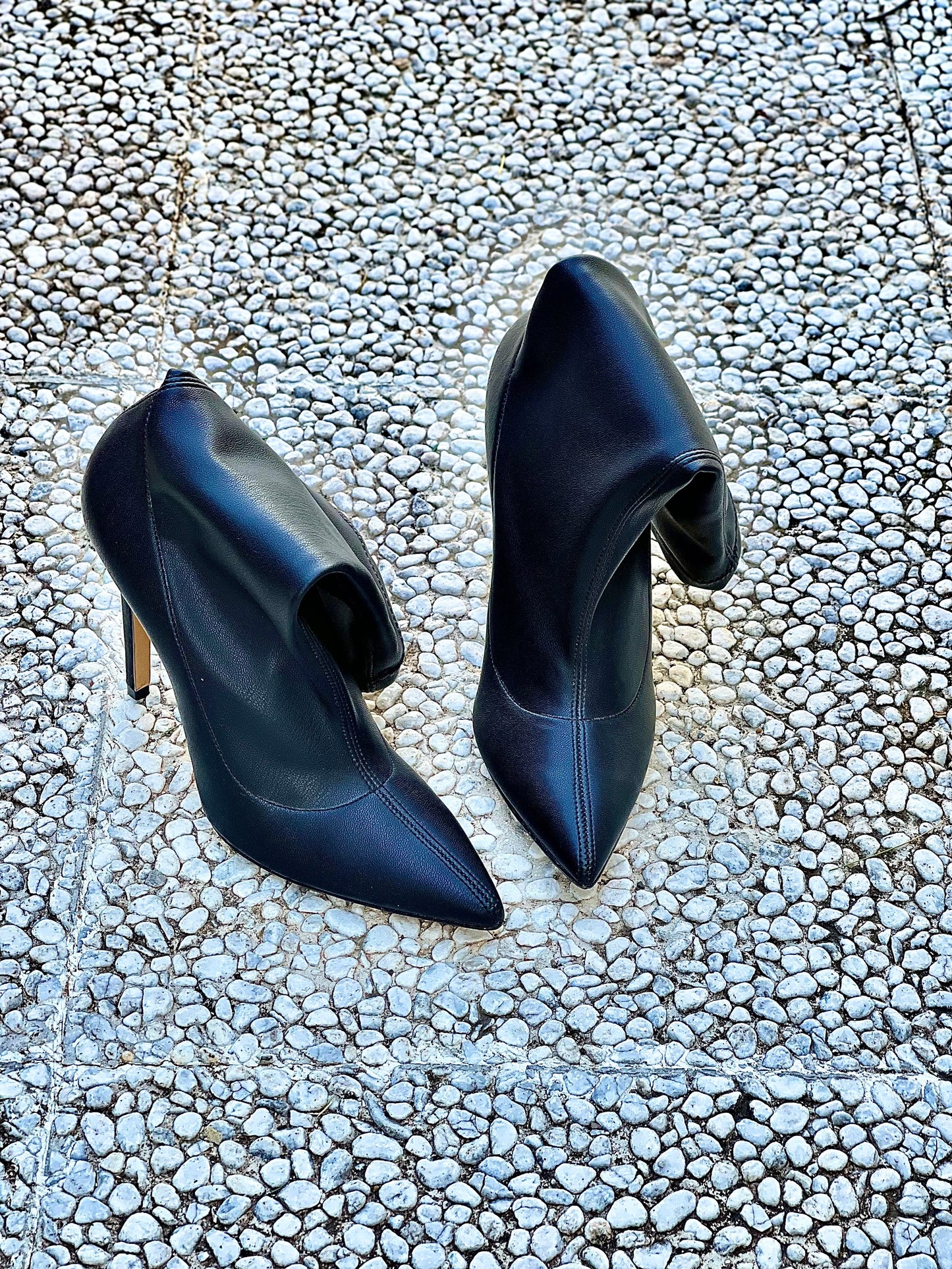BLACK ELENOIRE
