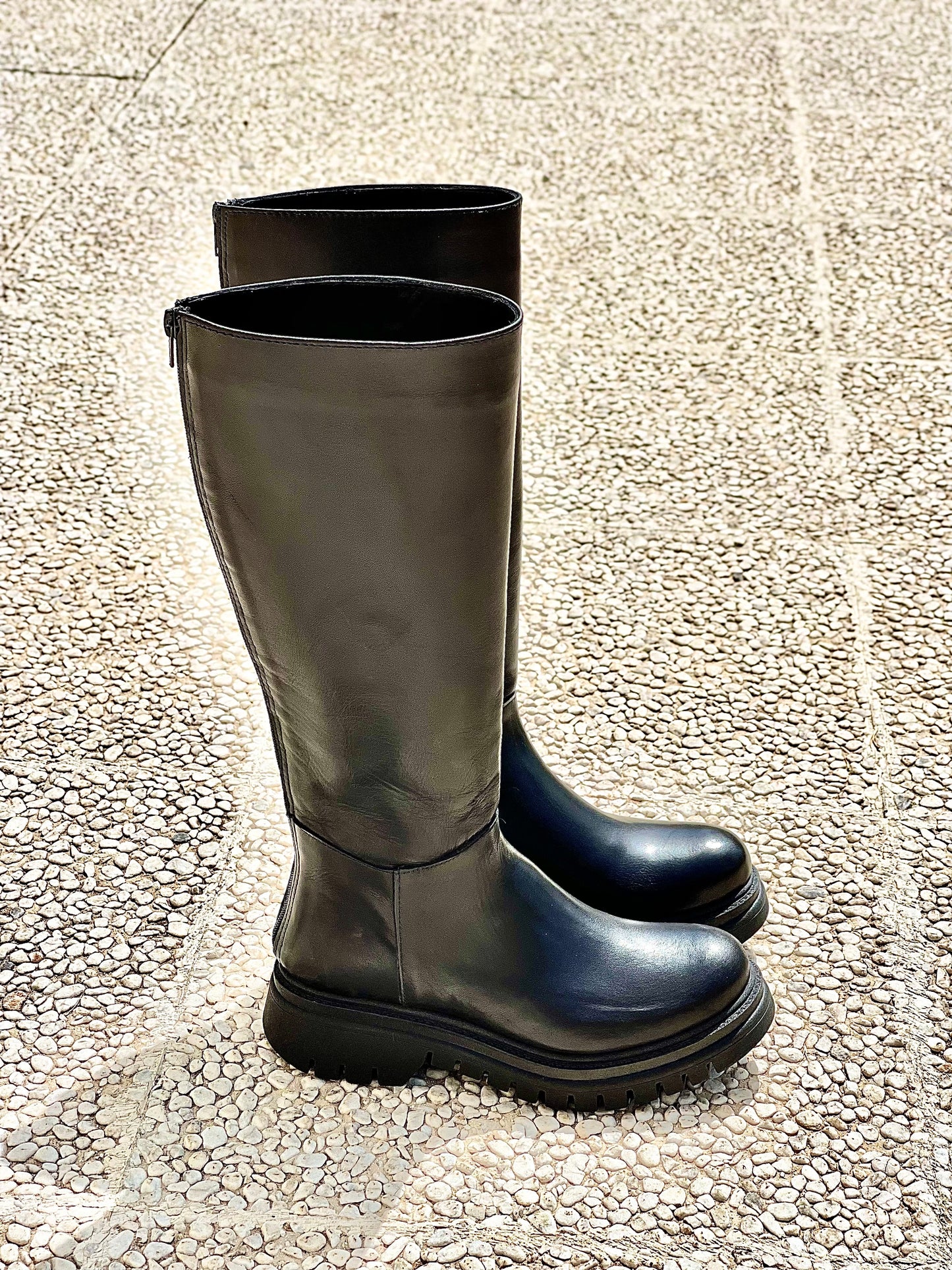 SELVA BLACK