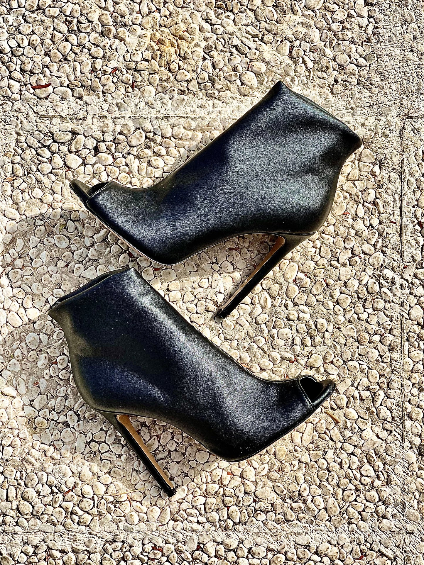 MALLOW BLACK