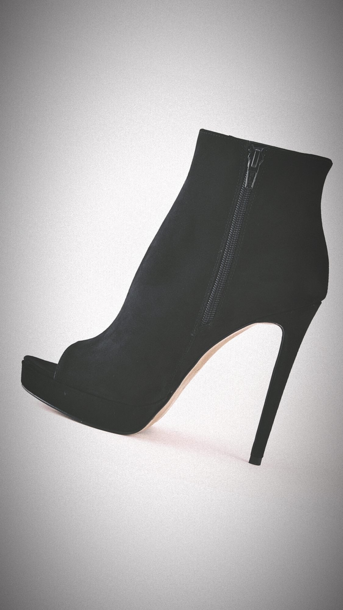 LONDON SUEDE ČIERNA