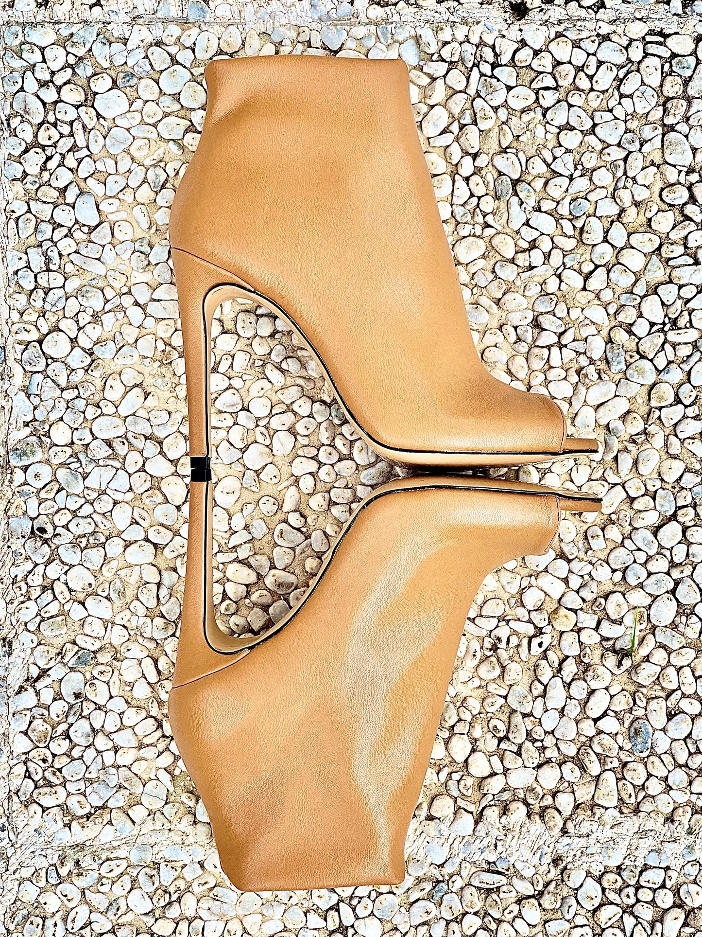 MALLOW LEATHER