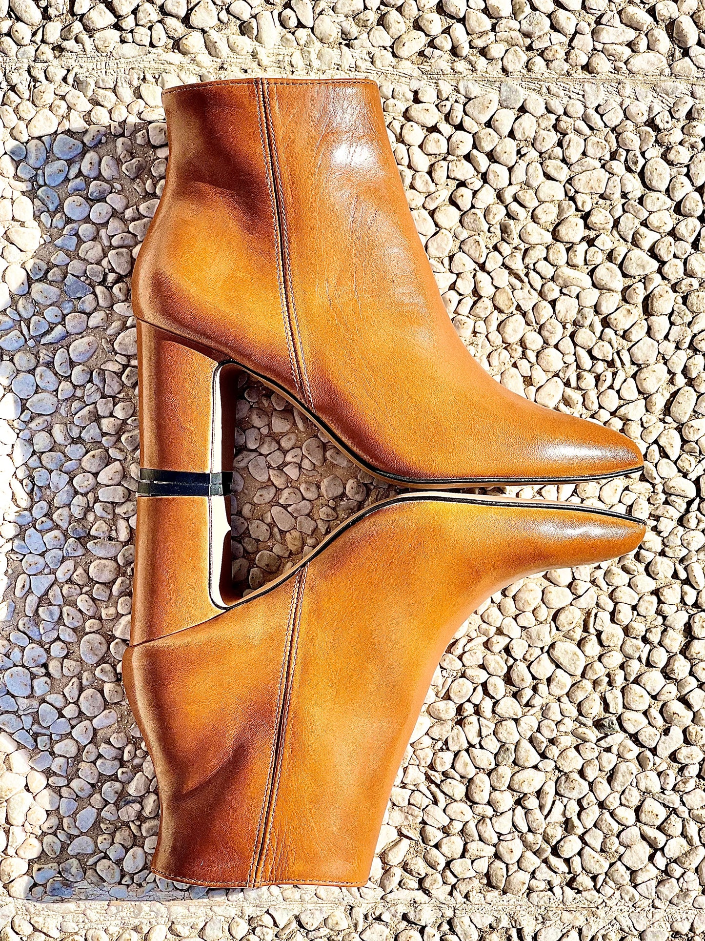 GEMINI LEATHER