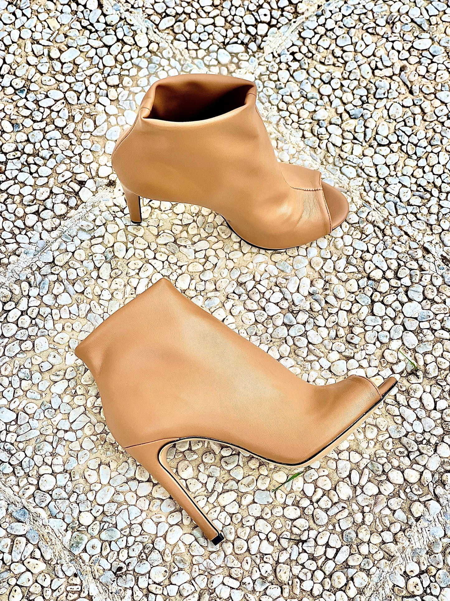 MALLOW LEATHER