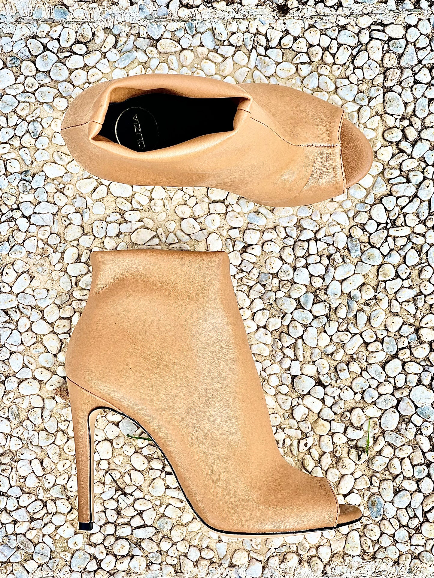 MALLOW LEATHER