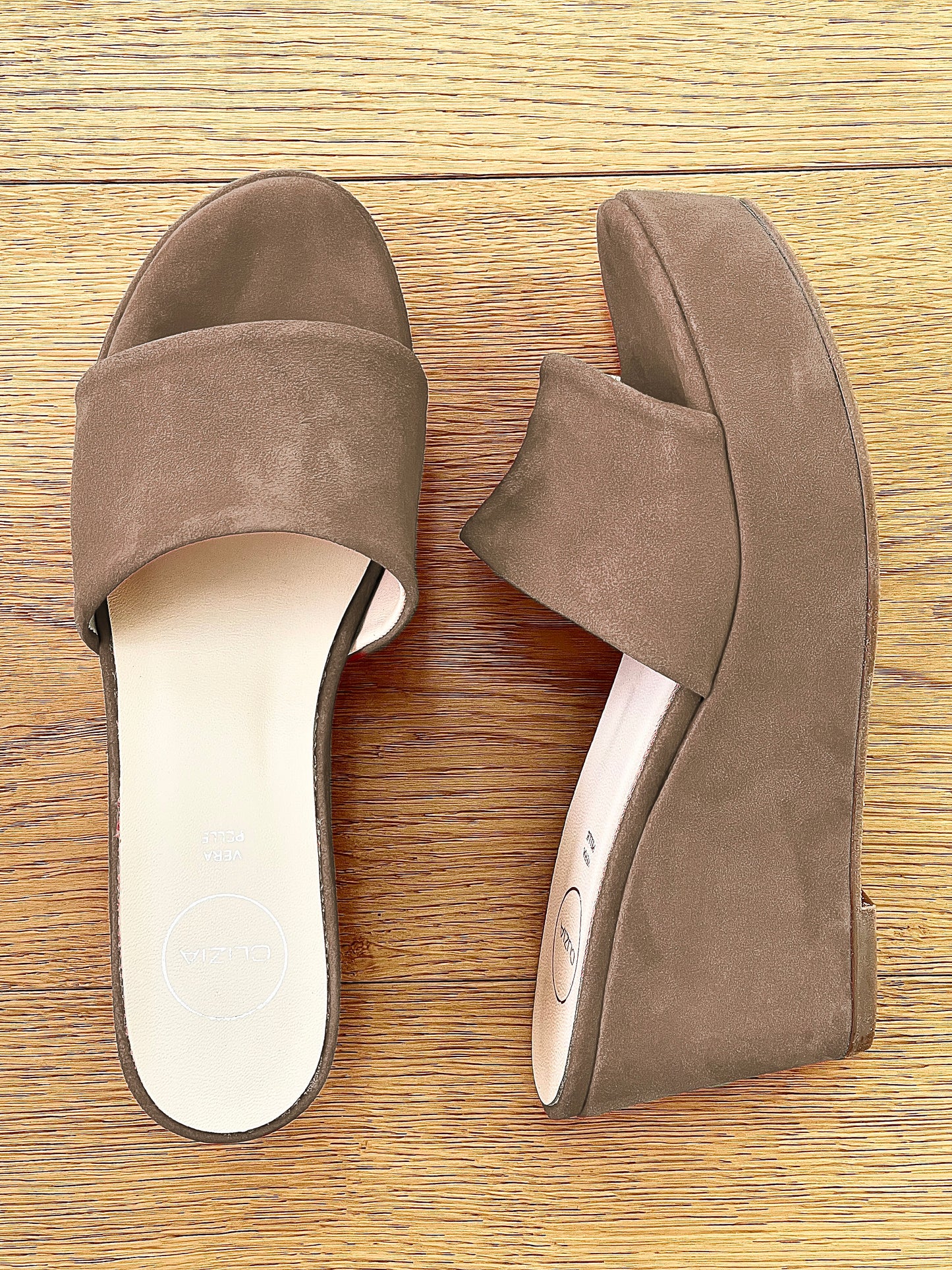 ARON MOCKA TAUPE