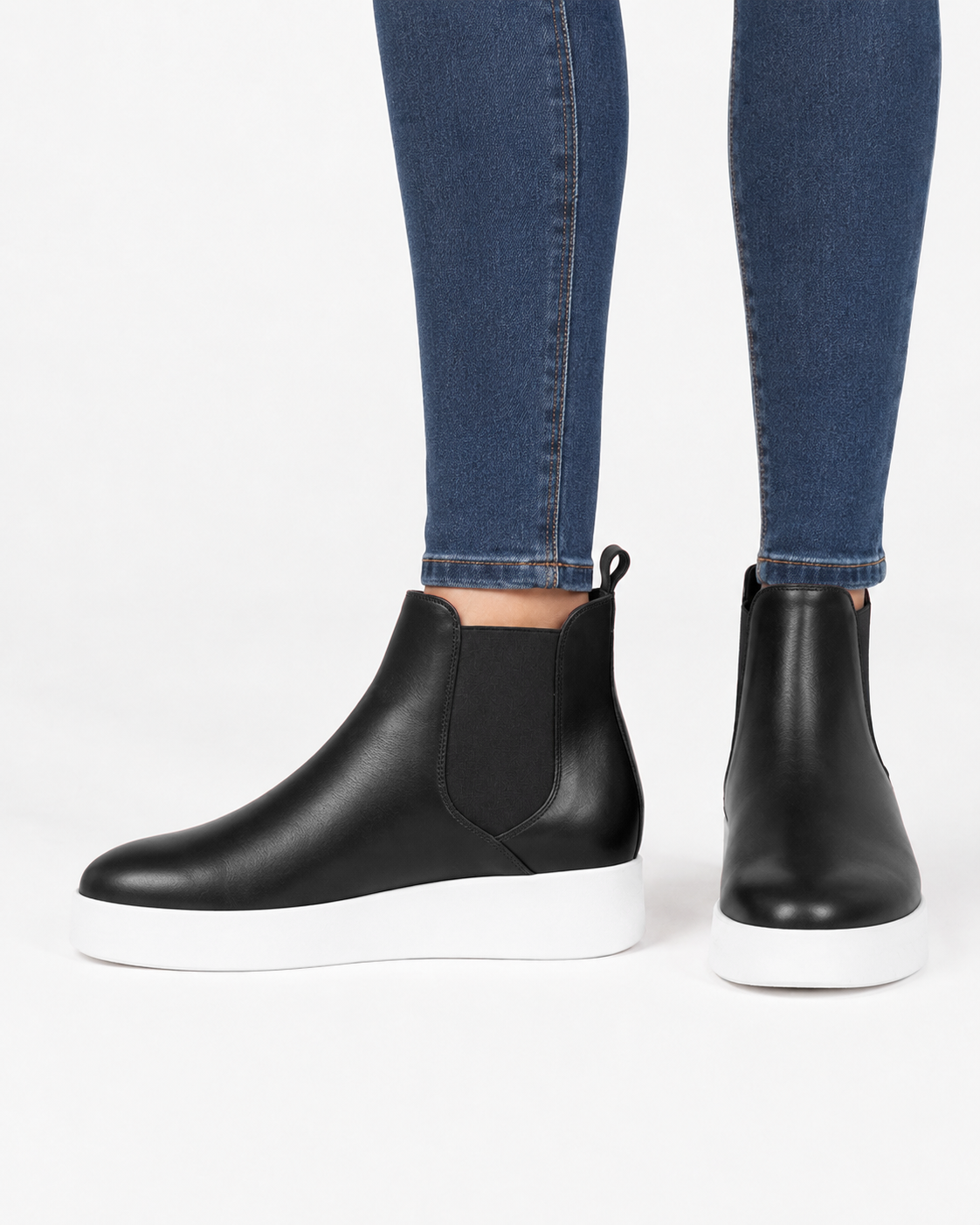 TOMMY SVART LÄDER