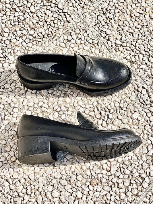 NELLY SVART