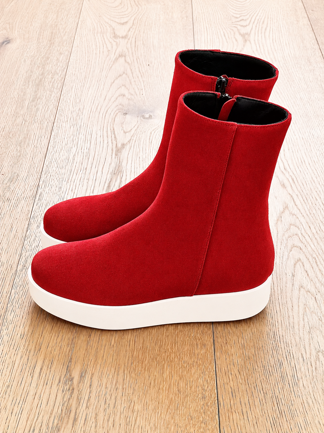 鲁本 红色麂皮