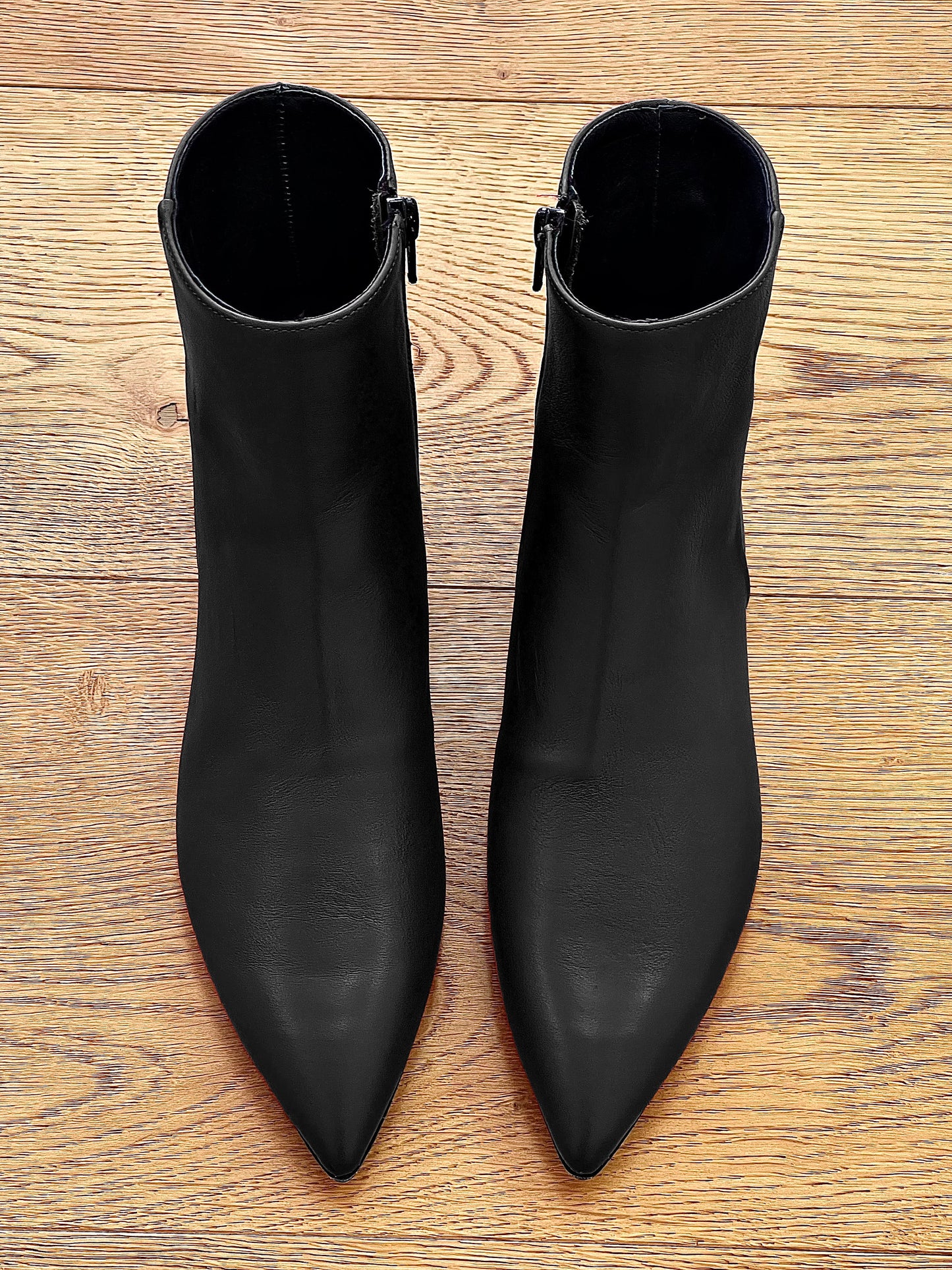 GERRI 黑色皮革
