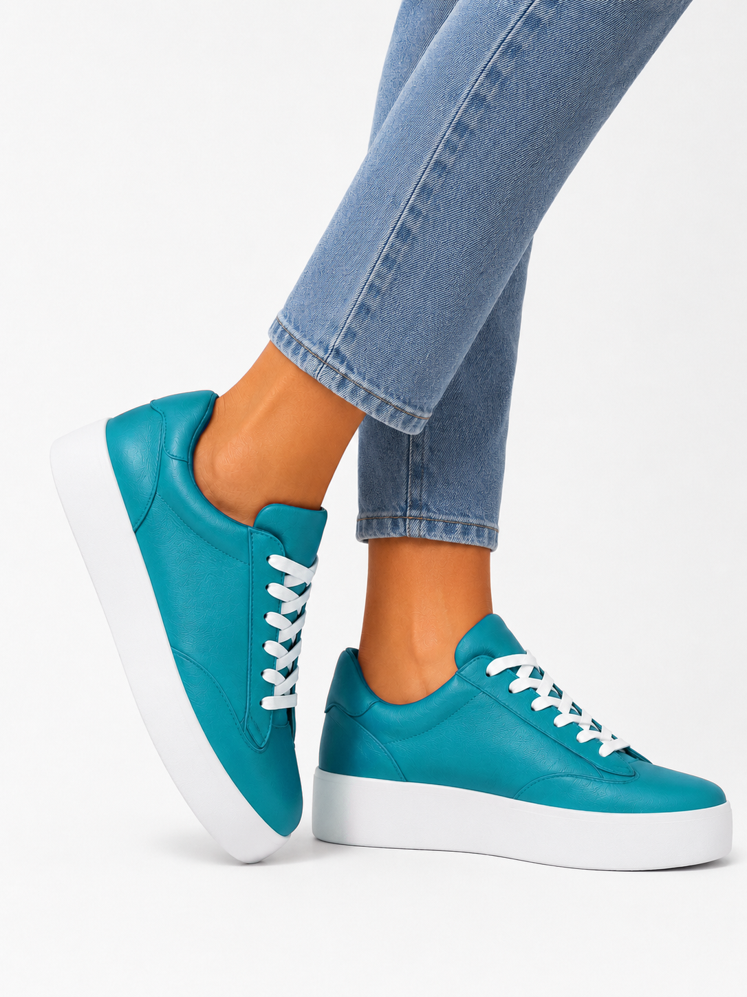 DELTA PELLE AZZURRO