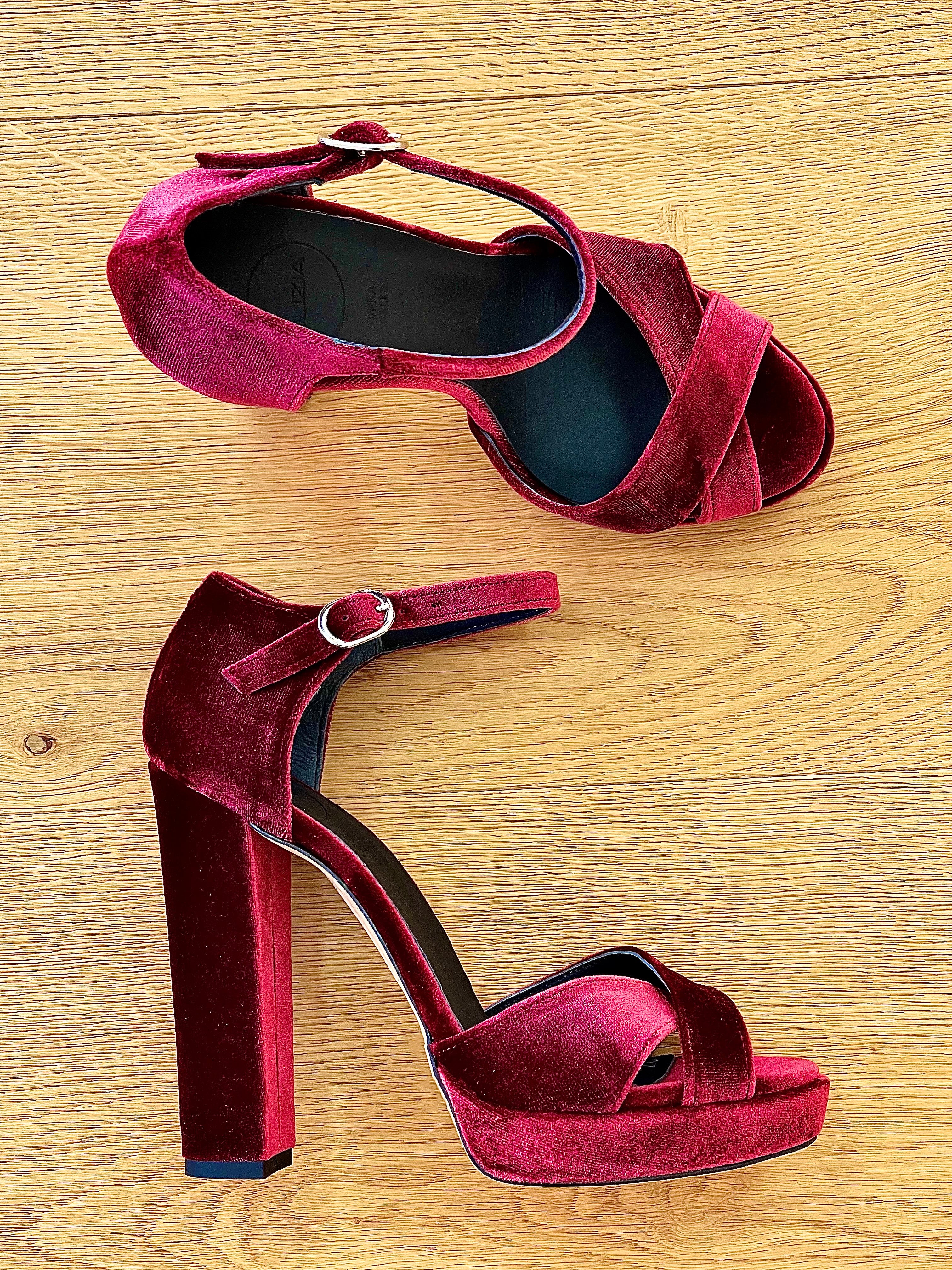 Scarpe hot sale velluto bordeaux