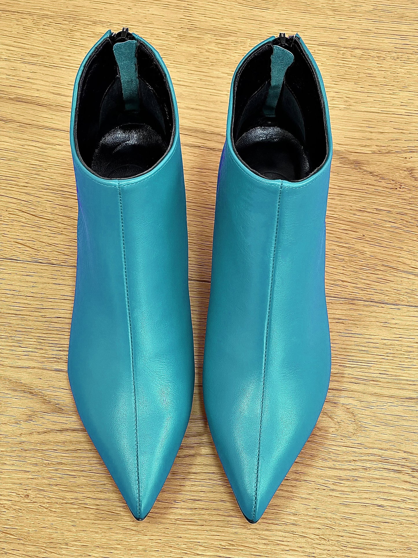 GHITA PELLE AZZURRO