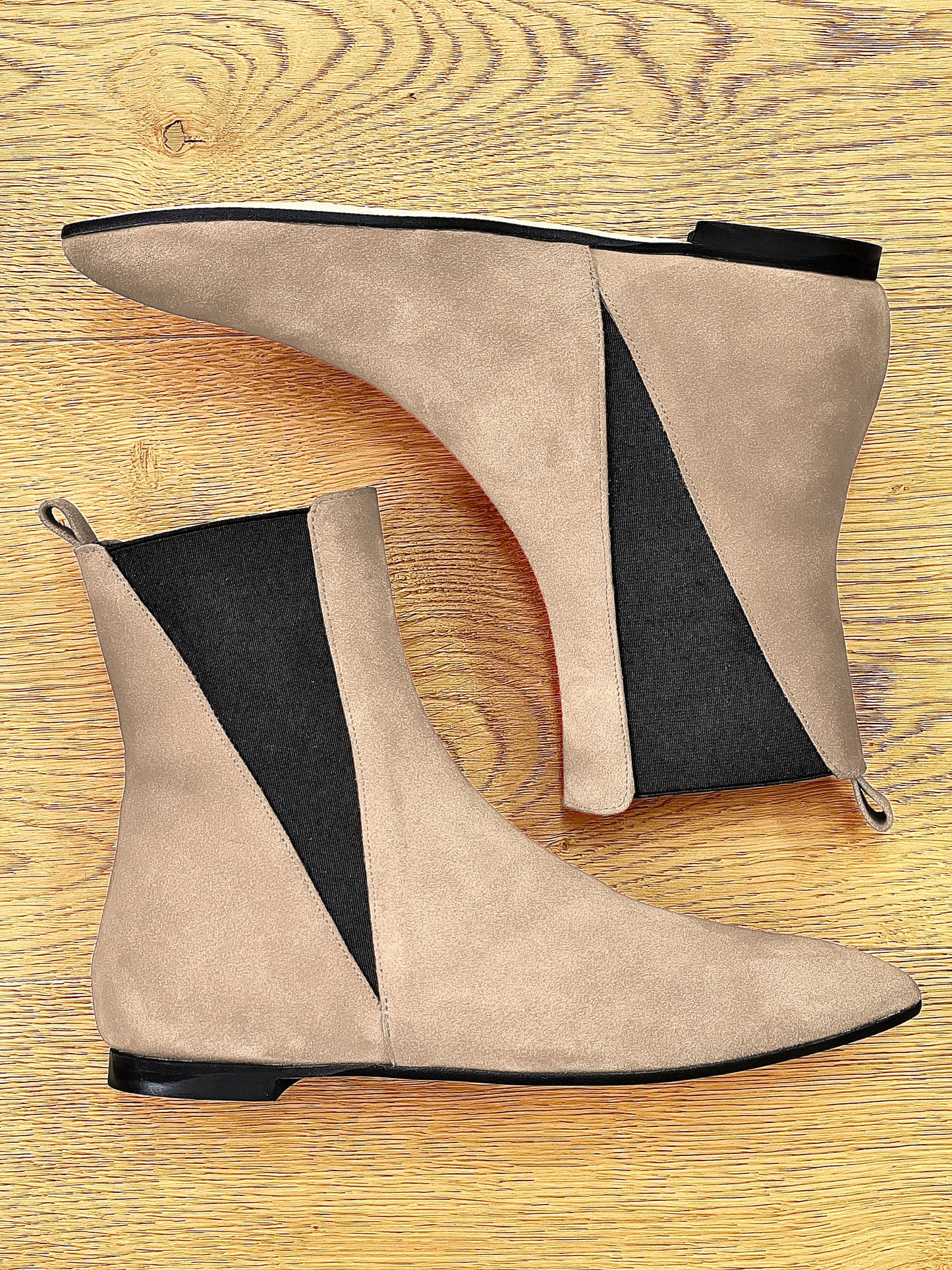 ALEX DOVE GREY SUEDE