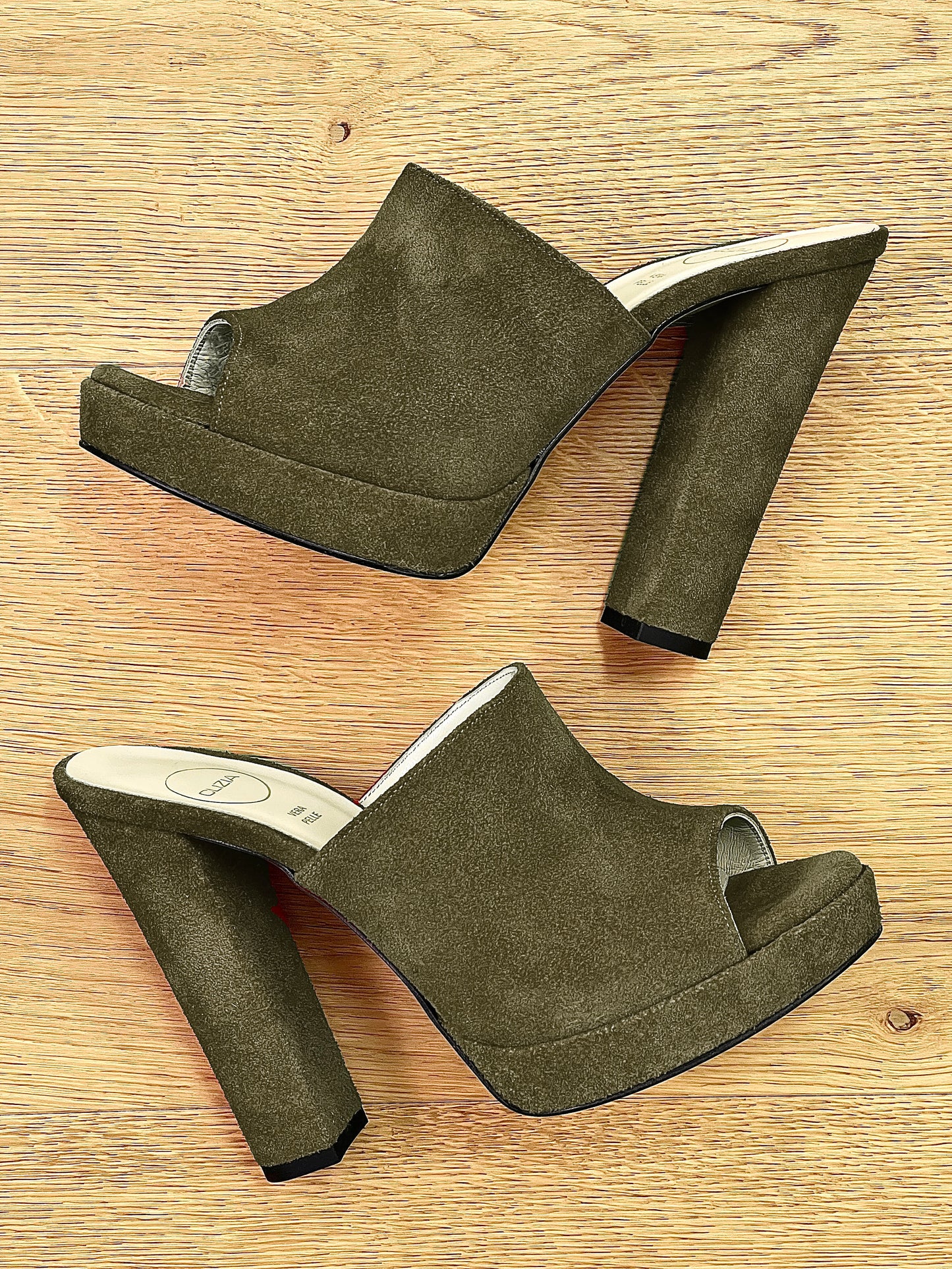 LEWIS SUEDE KHAKI