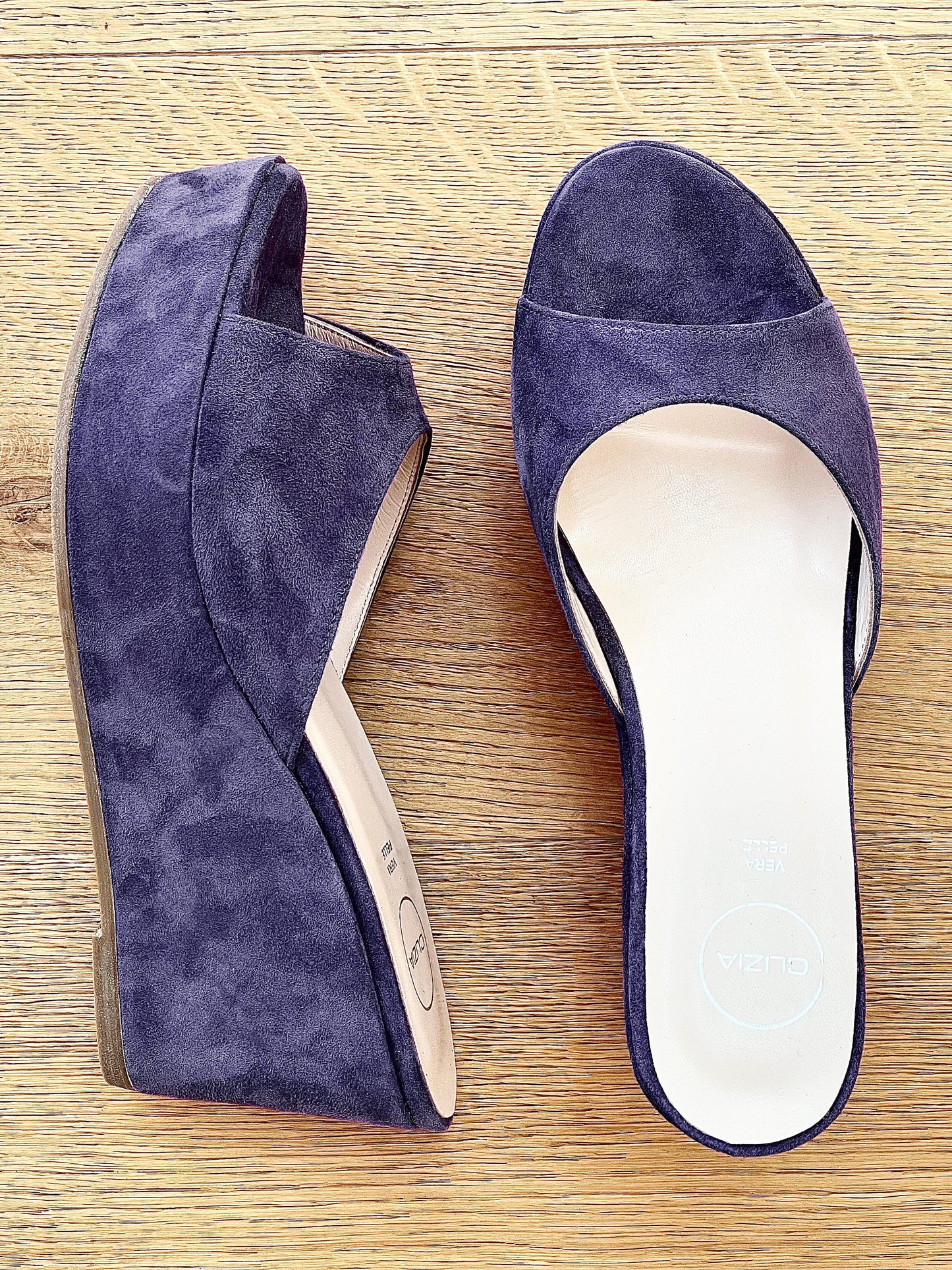 VENUS SUEDE BLUE
