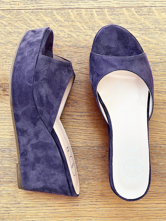 VENUS SUEDE BLUE