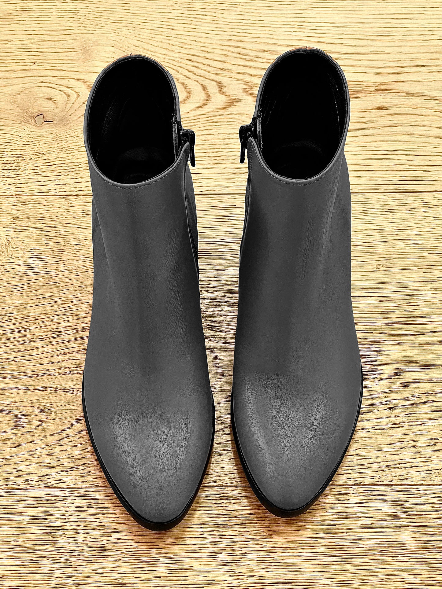 ELISABET LEATHER GREY