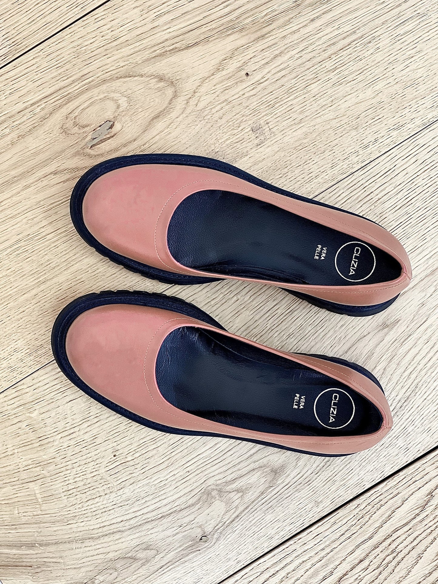 JANTAROVÁ NAHÁ KŮŽE