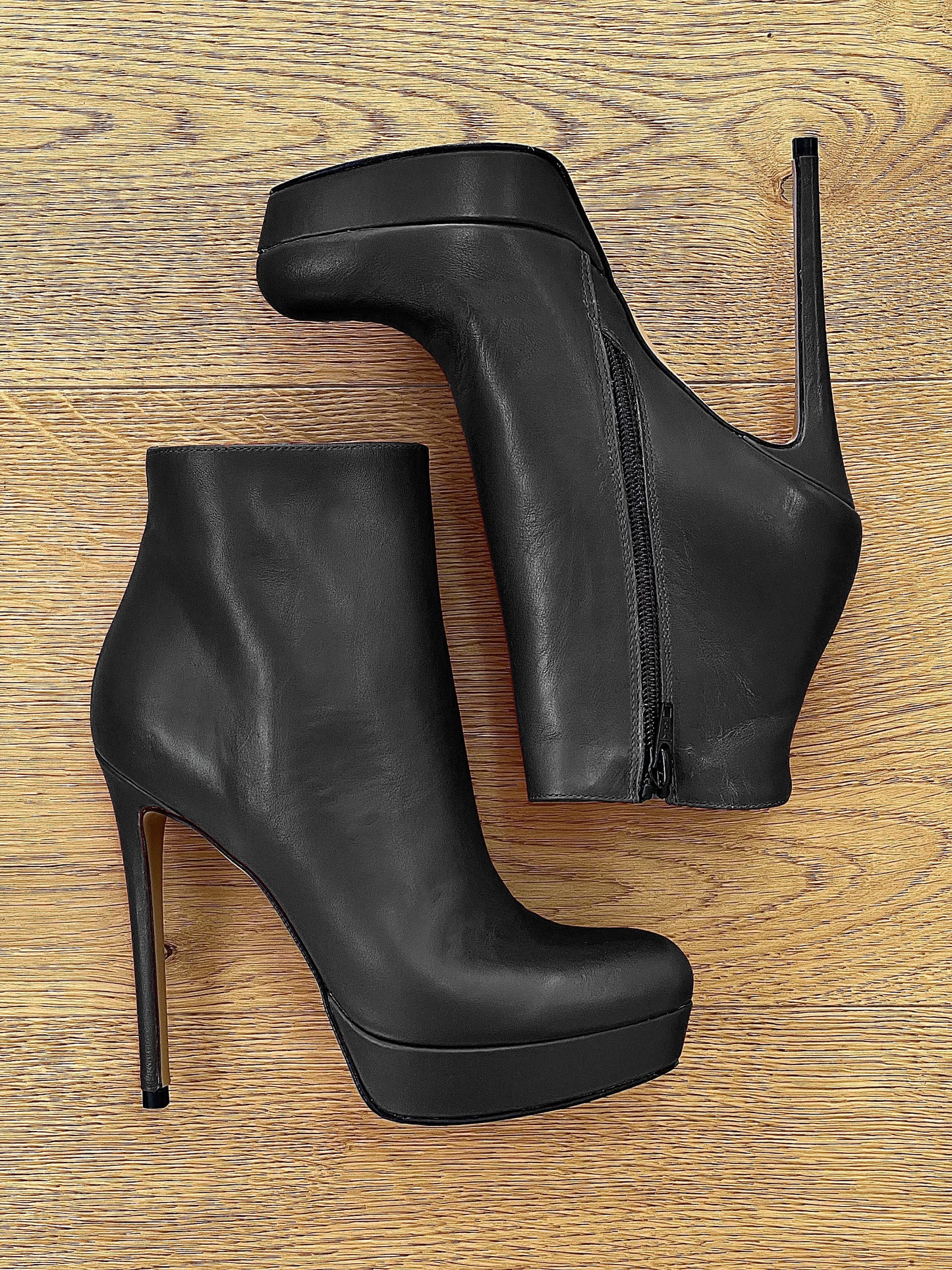 LOREN KŮŽE ČERNÁ