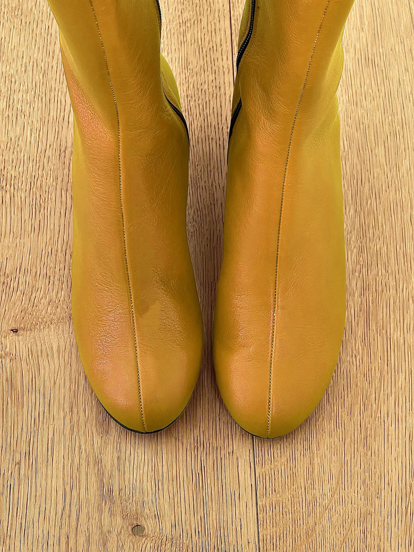 SIERRA LEATHER OKROVÁ