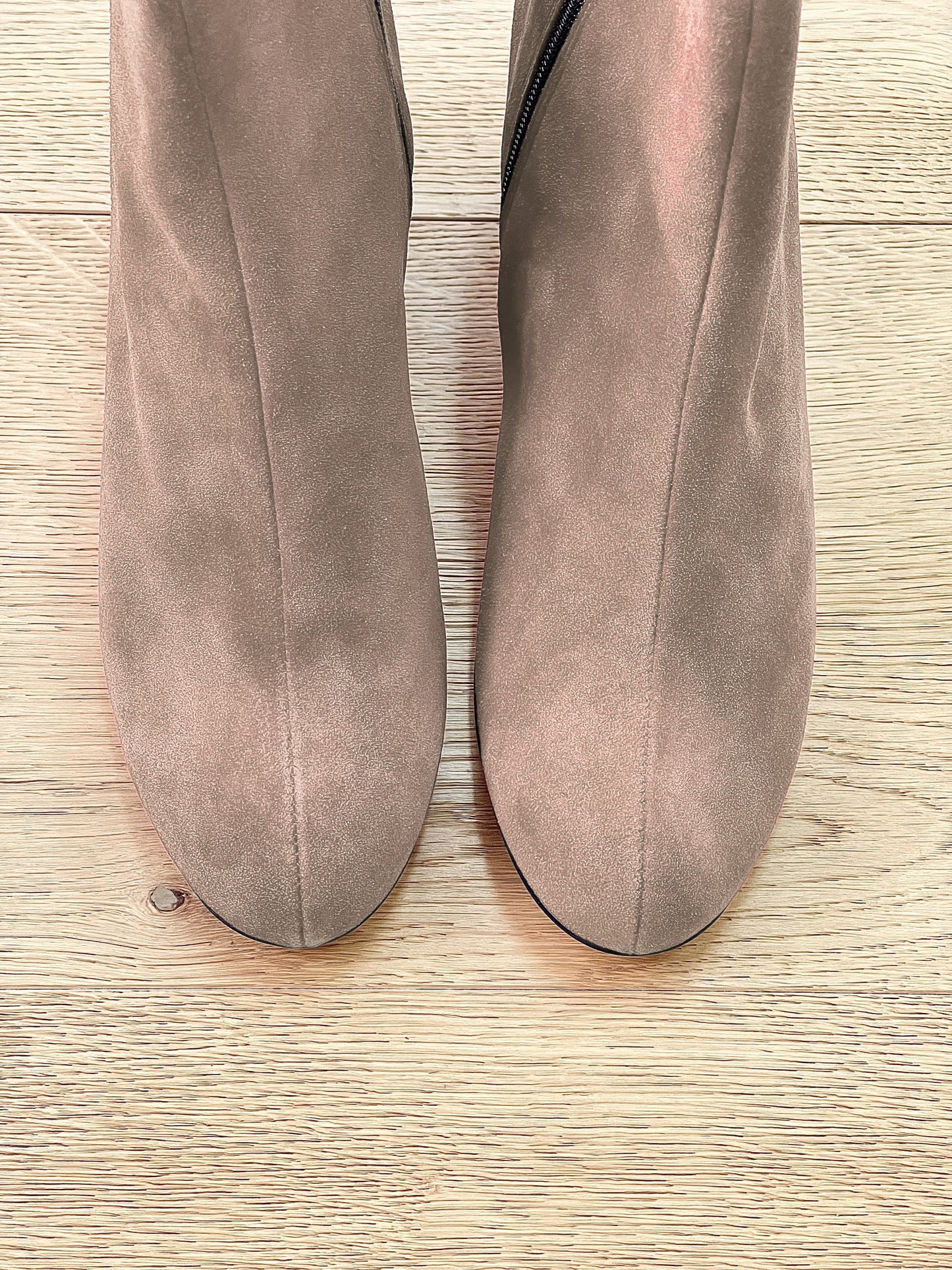 LUCAS DOVE GREY SUEDE