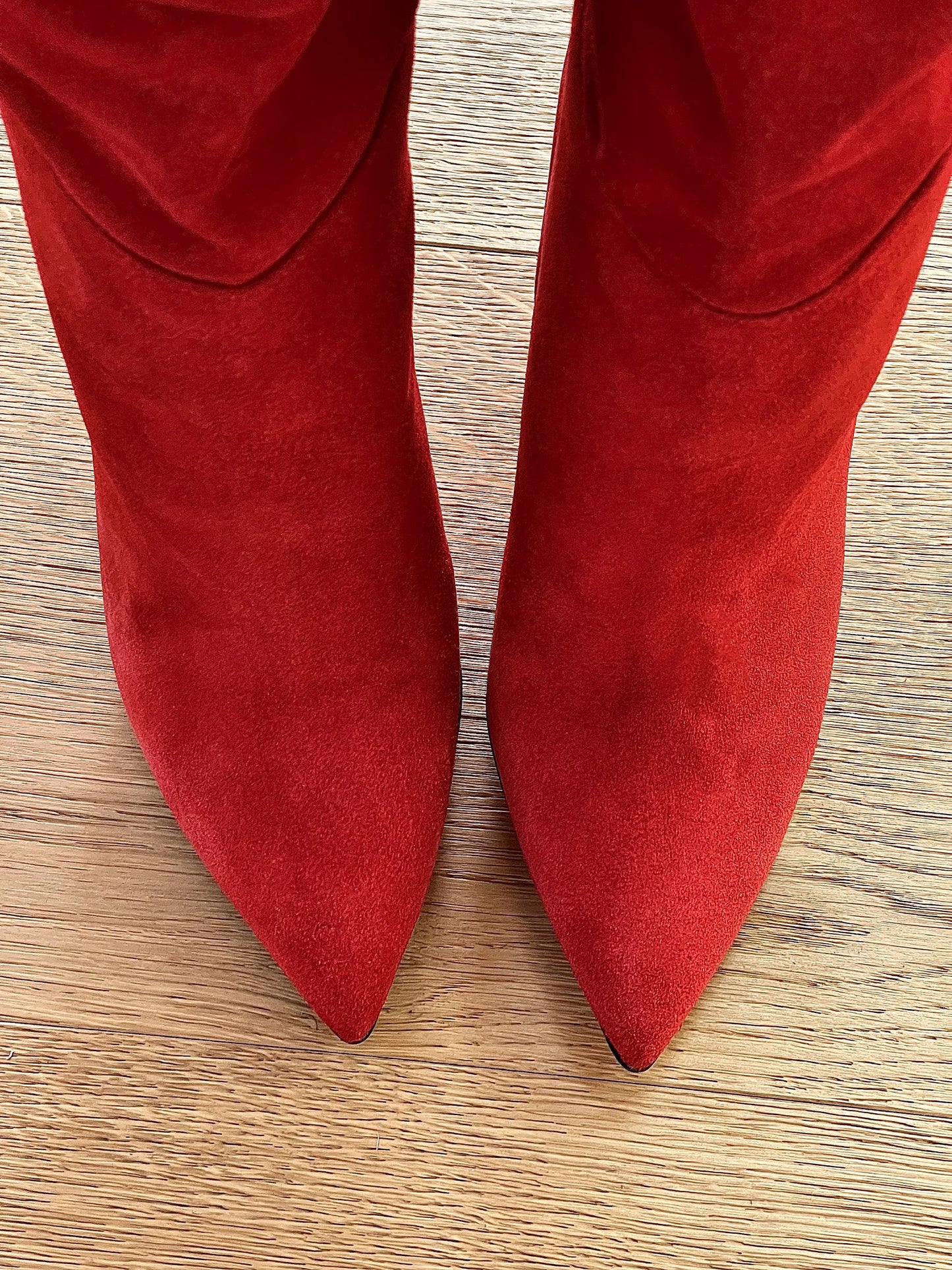 ARZU RED SUEDE