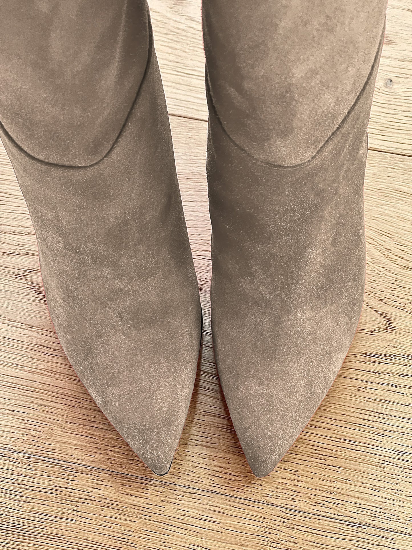 MAYA DOVE GREY SUEDE