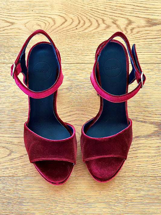NILSA BURGUNDY VELVET
