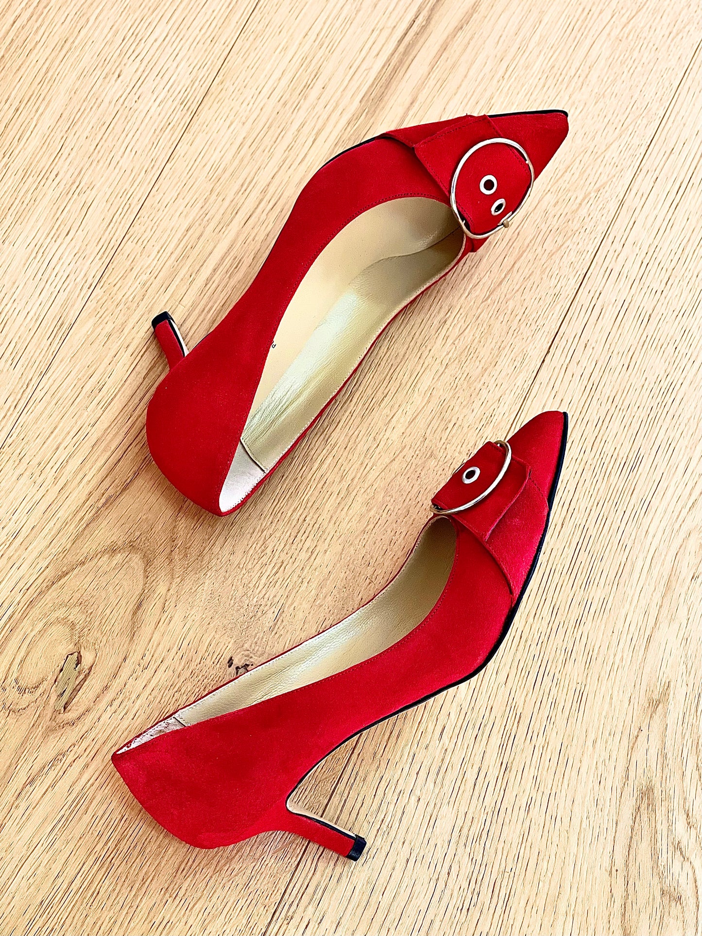 BONNIE RED SUEDE