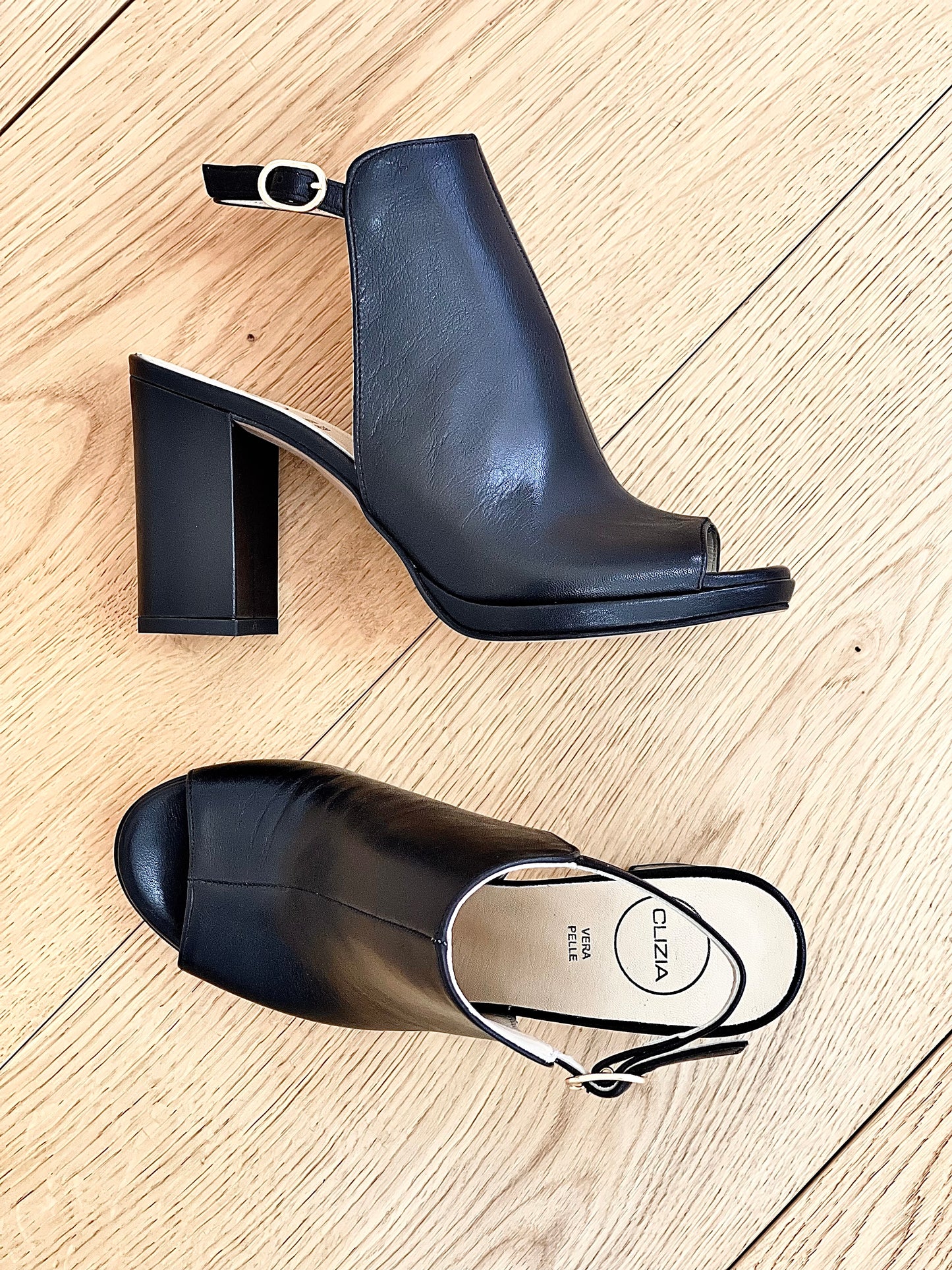 BRESLIN LEATHER BLACK
