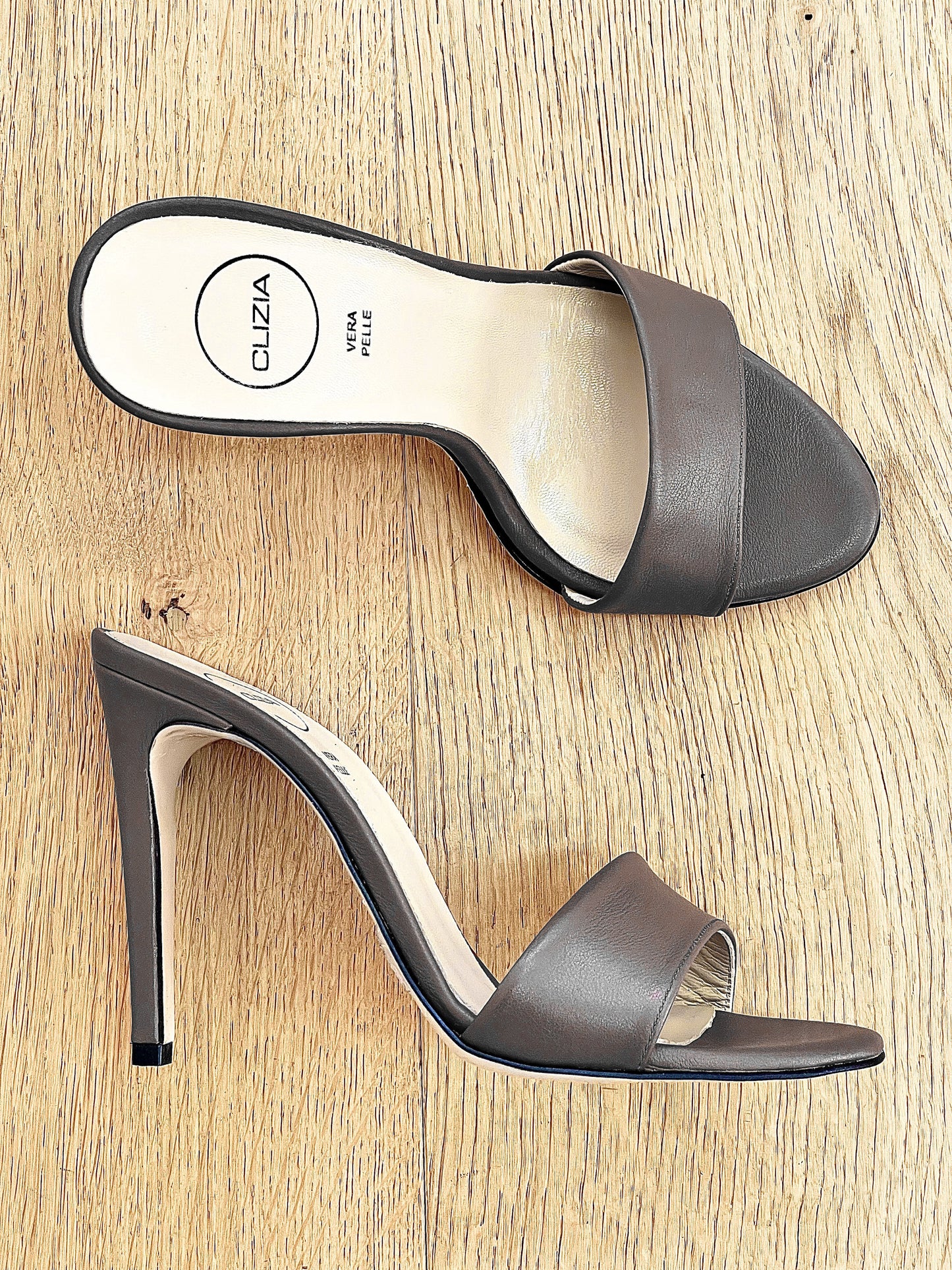 MARION LEATHER GREY