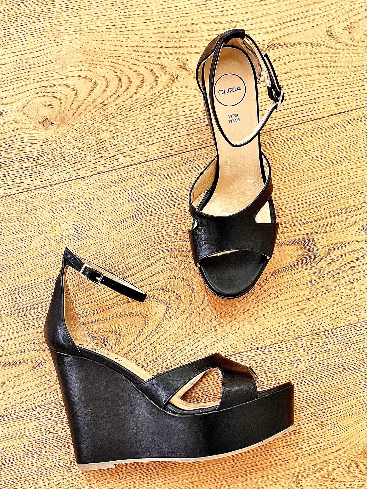ZANTE LEATHER ČERNÁ