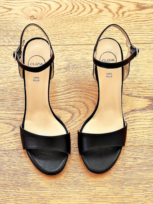 EASY LEATHER ČERNÁ