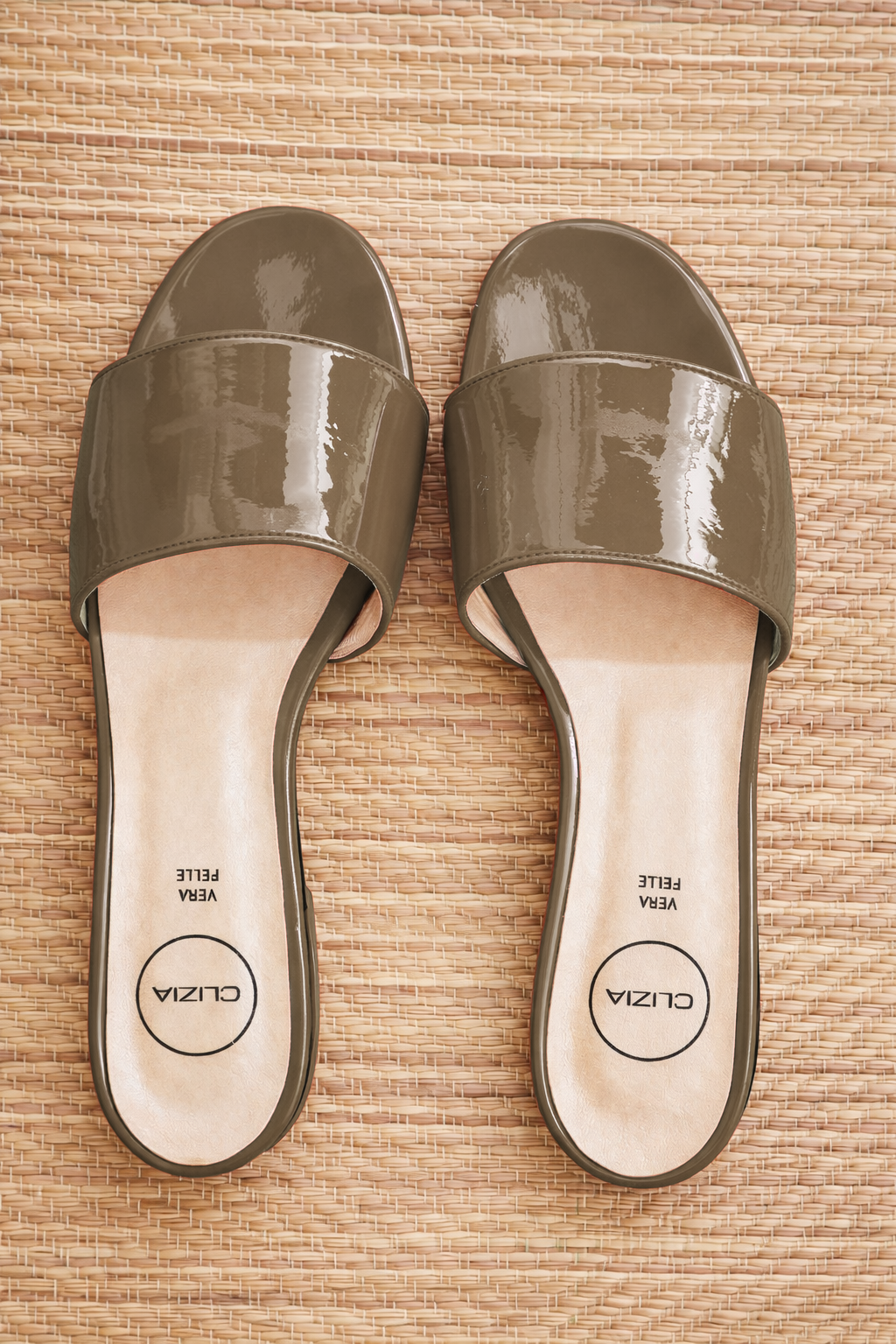 MANHATTAN LAK TAUPE