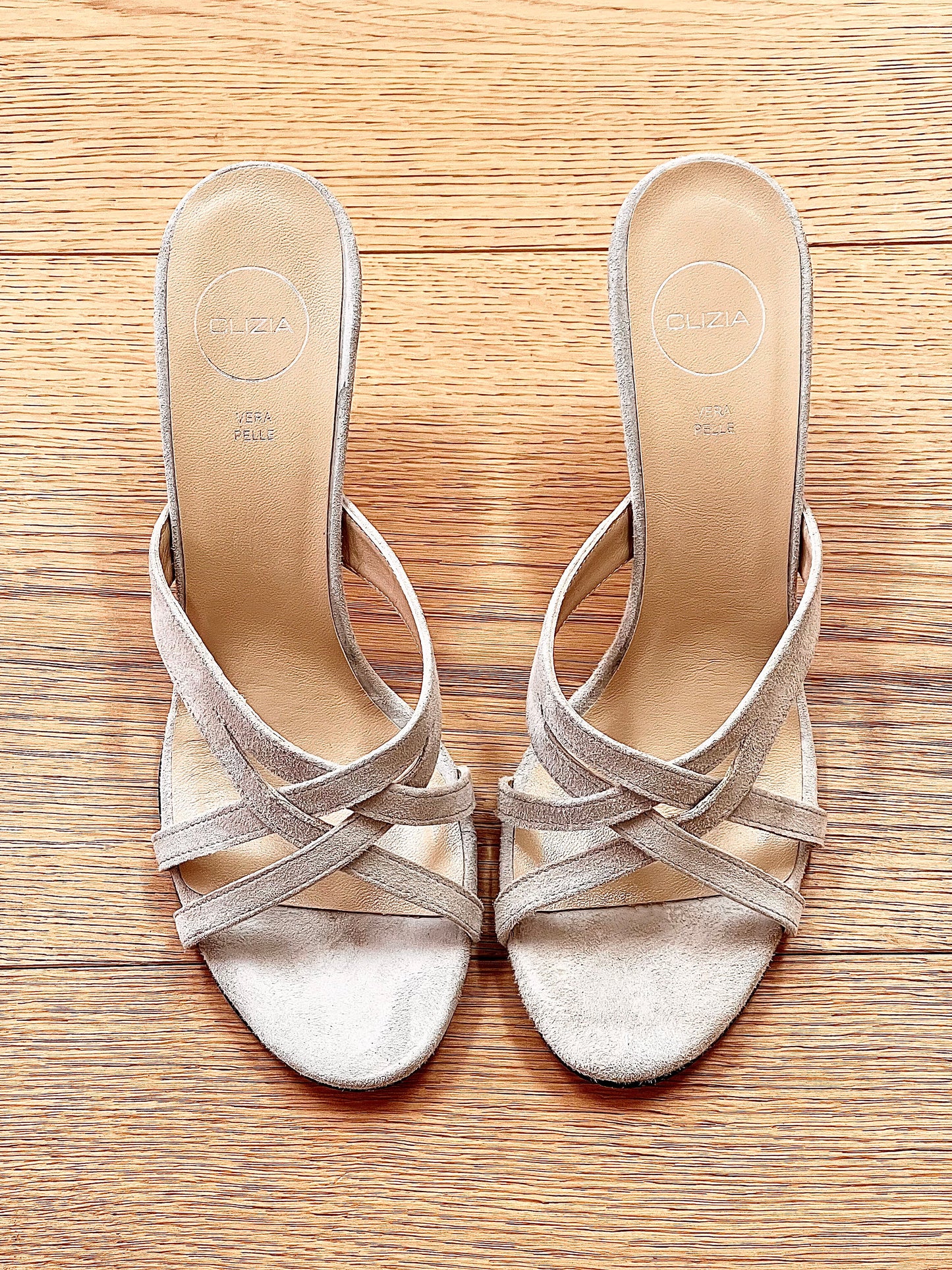 JUSTIN BEIGE RUSKIND