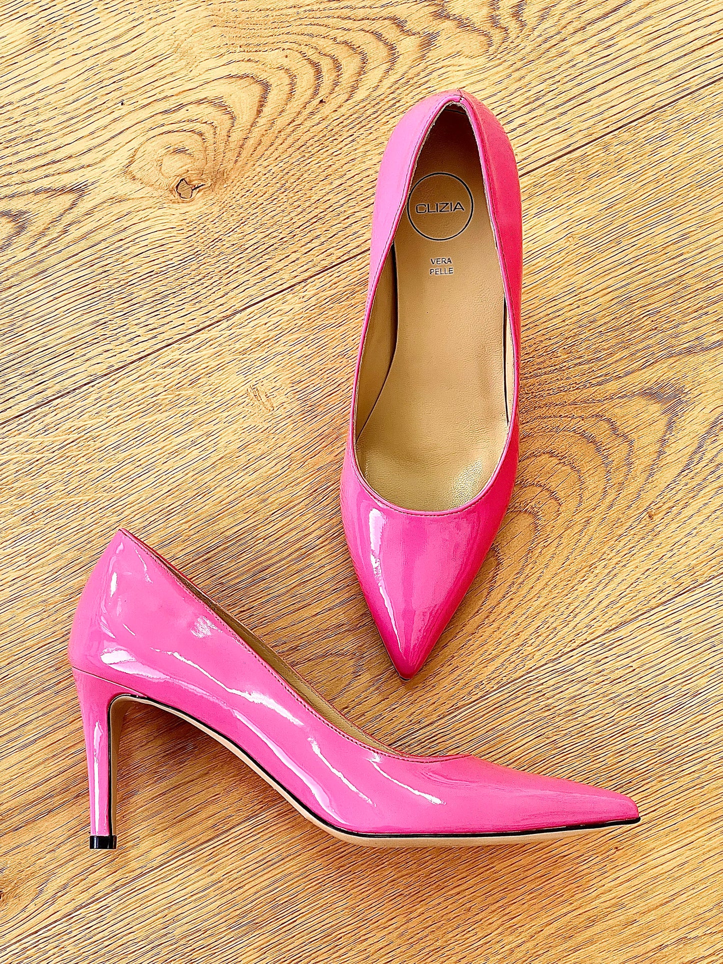 ISA FUCHSIA-MALING