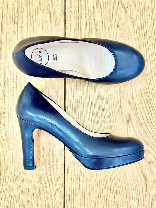 CLEO BLUE