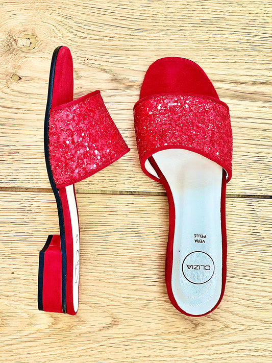 SAYLOR RED