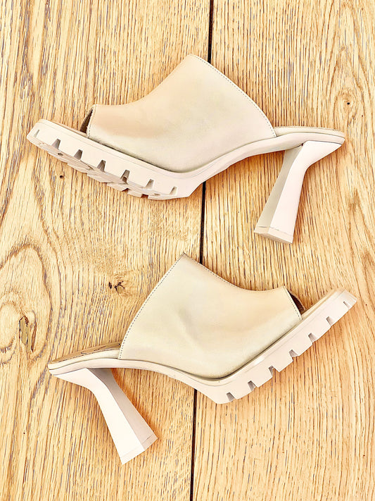 WONDER BEIGE