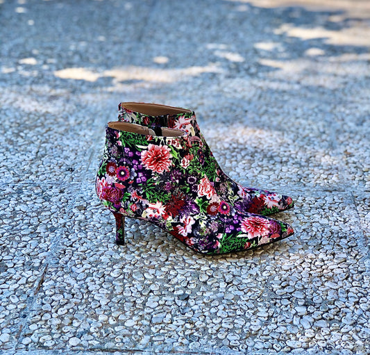BRYSTER SORTE BLOMSTER