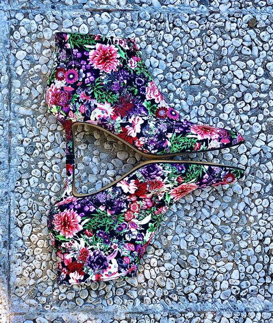 BRYSTER SORTE BLOMSTER