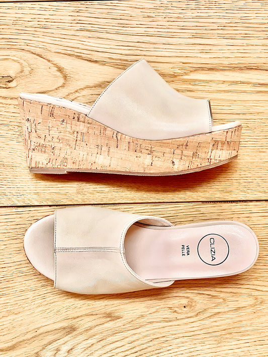 MOIRA BEIGE