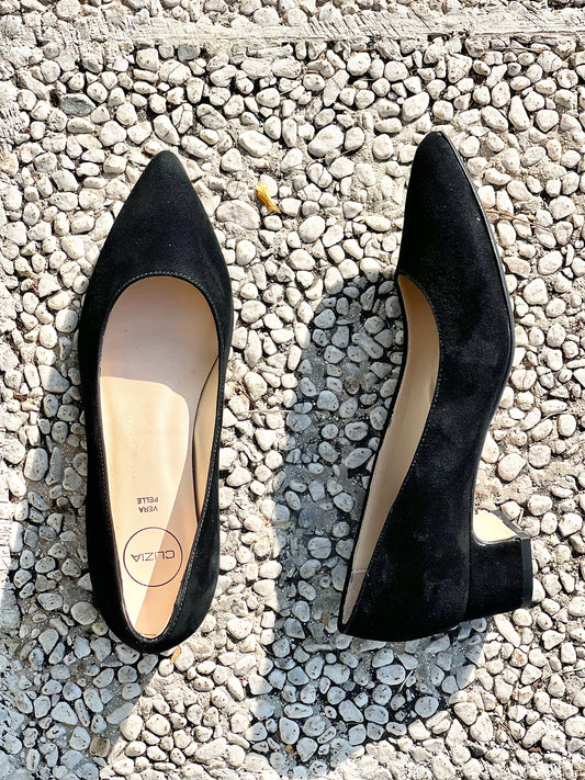 SORT SUEDE