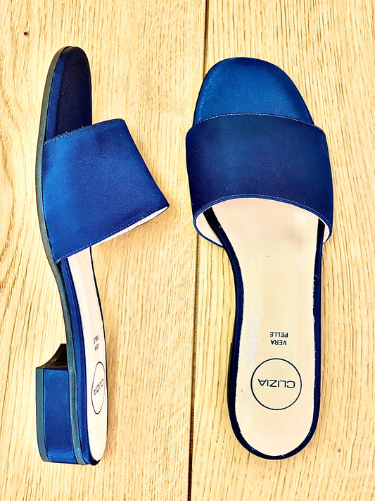MANHATTAN SATIN BLUE