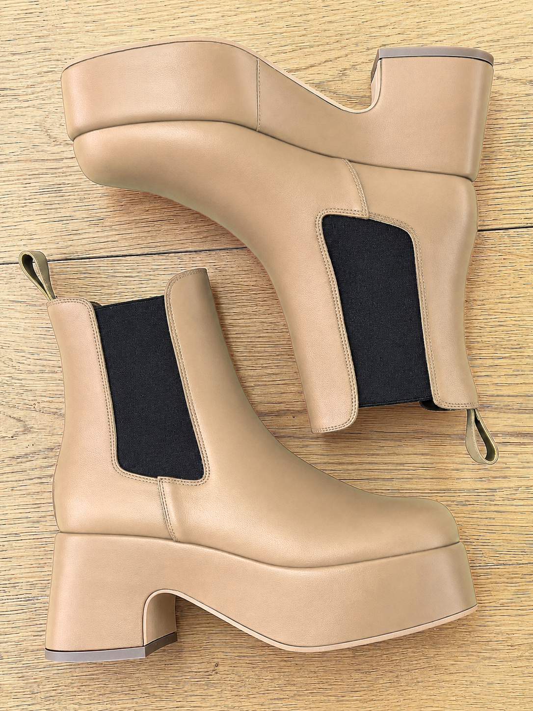 JESPER BEIGE LEDER